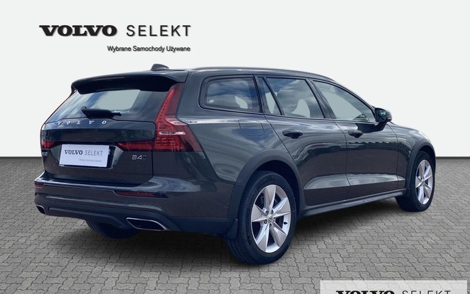 Volvo V60 Cross Country cena 179900 przebieg: 59330, rok produkcji 2021 z Jastrowie małe 379